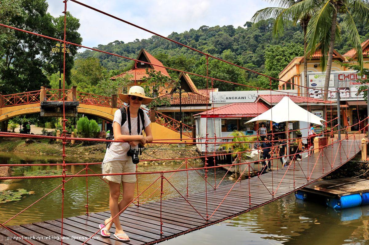 langkawi sky bridge_oriental village_nisia